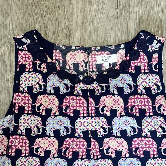 Crown & Ivy sleeveless tiered top! - Picture 3 of 6